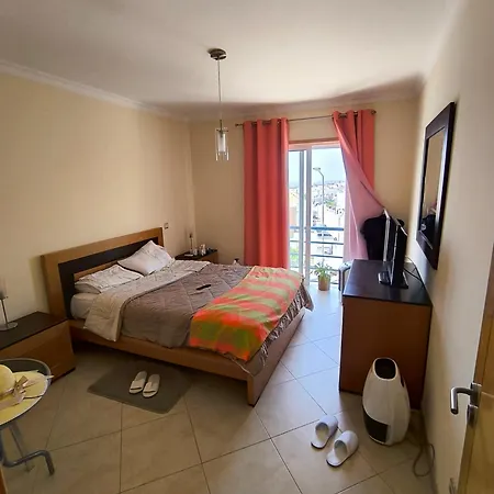 Em Tavira تافيرا